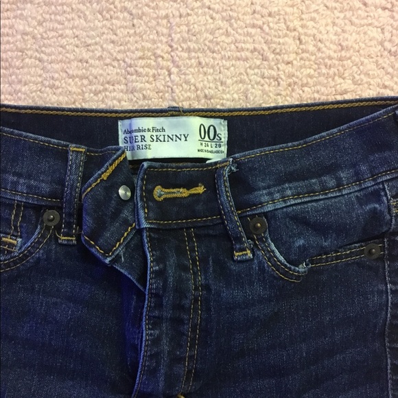 Brand New Abercrombie Super Skinny Jeans - Picture 2 of 3